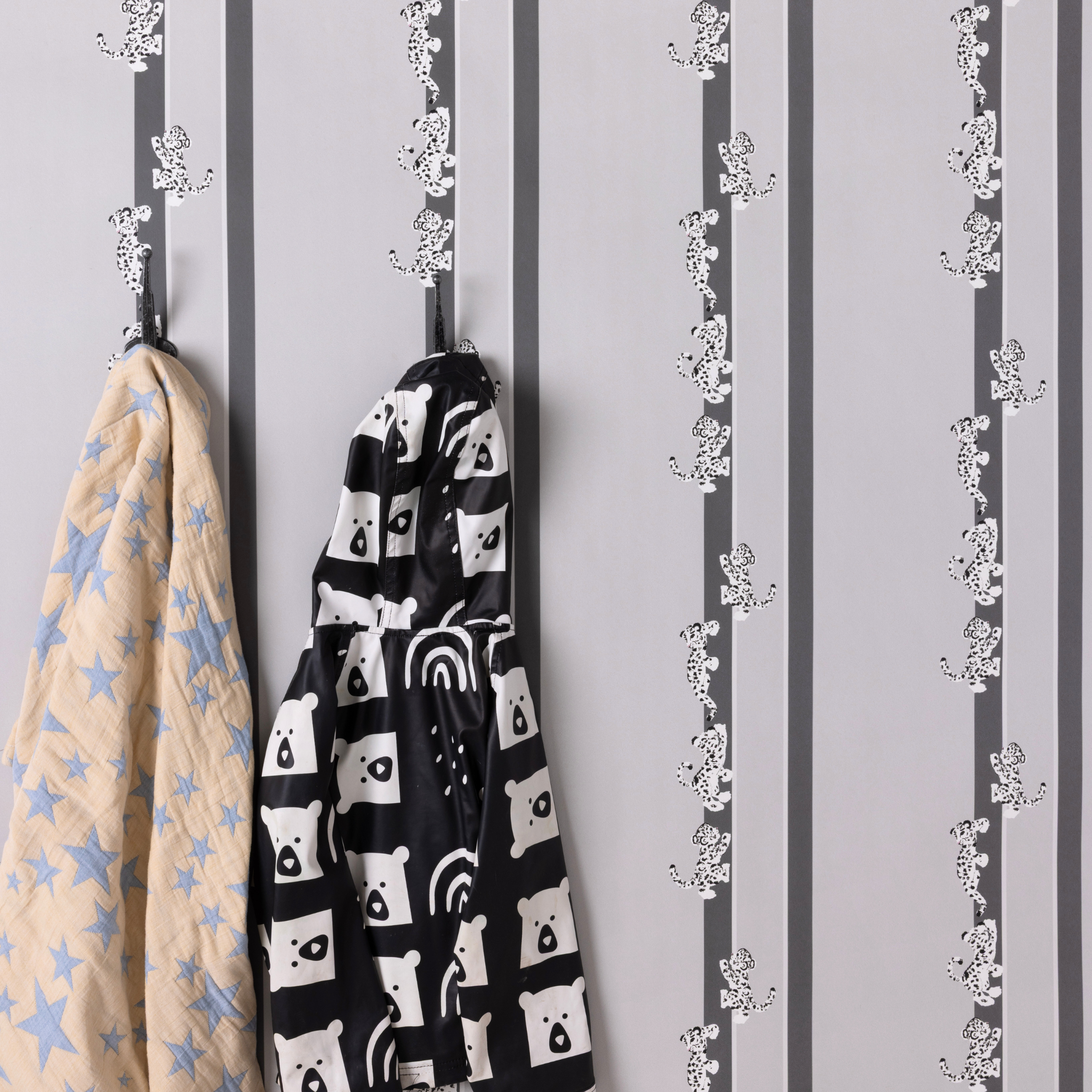 Ascending Leopard Cubs Wallpaper, Metallic